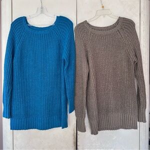 Set of 2 American Eagle Jegging Sweaters